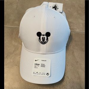 Nike Legacy91 Dri-Fit Disney Mickey Mouse White Adjustable Hat Cap NEW w/ Tag